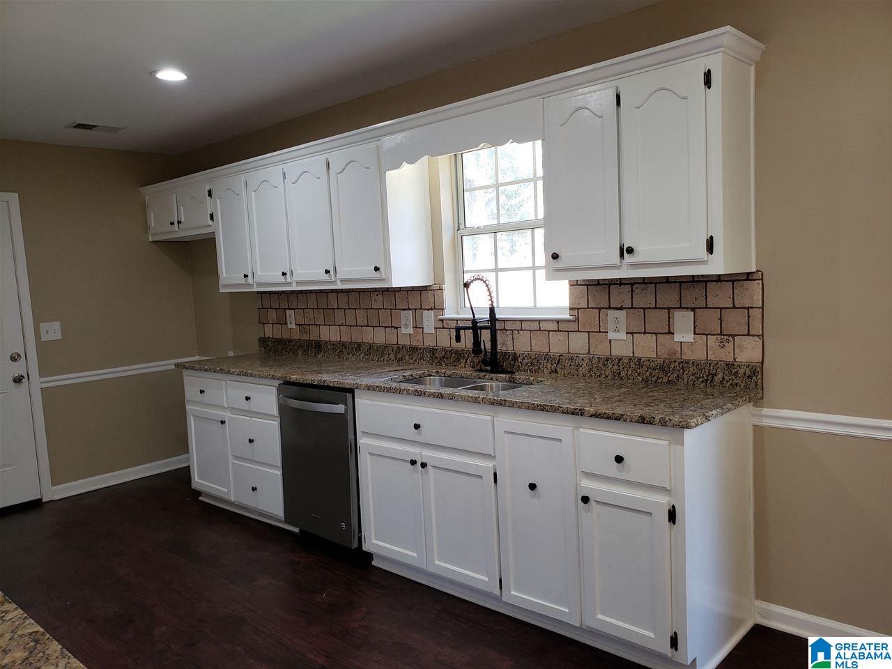 117 Spring Place Alabaster, AL 35007 - Photo 5 of 31