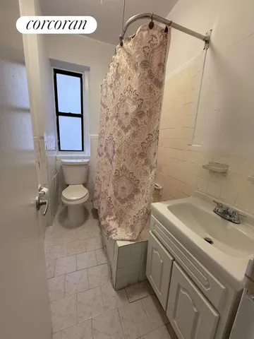 $129,000 | 2156 Cruger Avenue, Unit 3B | Pelham Parkway