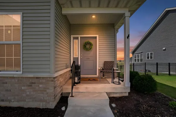 $352,000 | 2225 Concord Drive, Sycamore, IL 60178