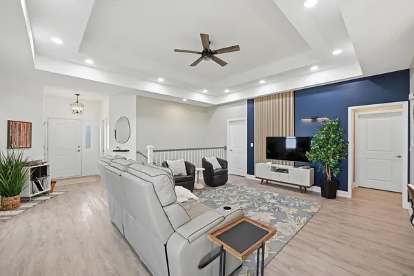 $352,000 | 2225 Concord Drive, Sycamore, IL 60178
