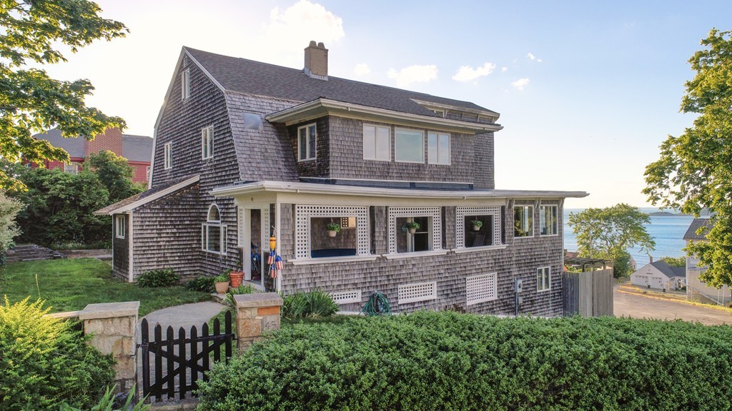 45 Beacon Road Hull, MA 02045 - Photo 4 of 28 Gallery Image 4