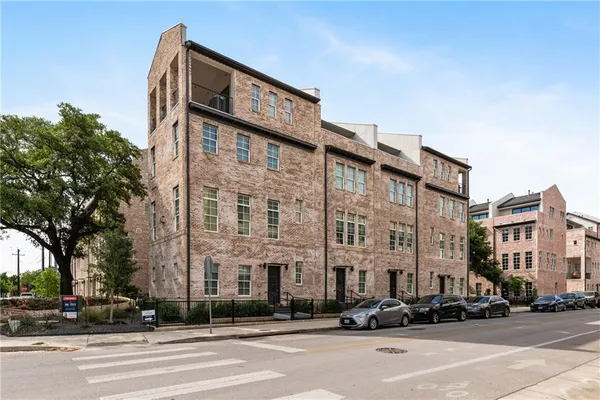 $5,200 | 1305 Town Creek Drive, Unit 5, Austin, TX 78741