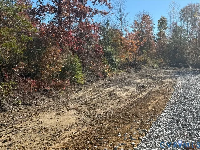 $185,000 | 14955 Lebanon Road, Spring Grove, VA 23881