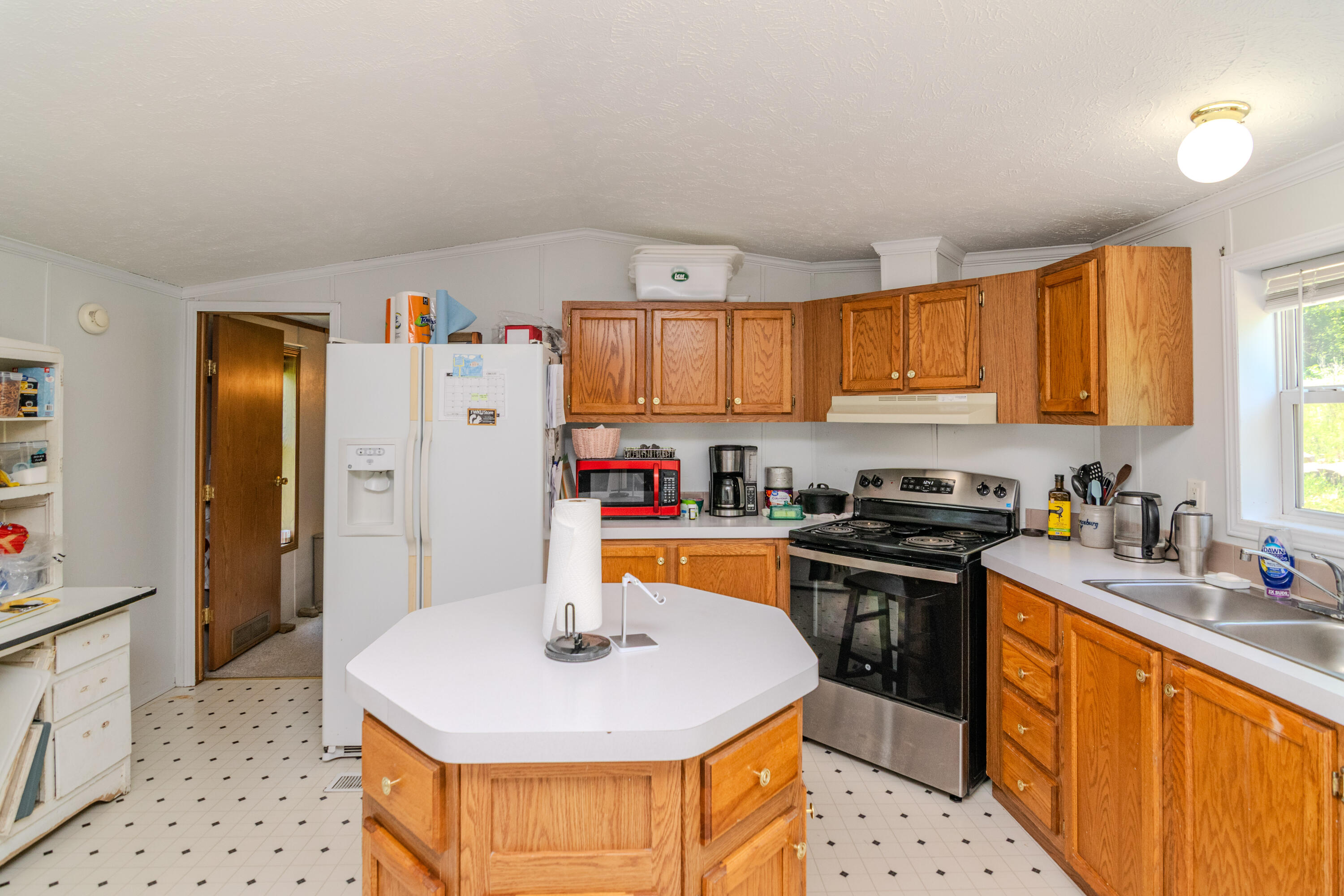 1265 Edmonson Road Lawrenceburg, KY 40342 - Photo 34 of 64 1265Edmonson-0067