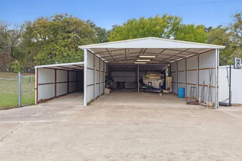 $1,600,000 | 7342 Briar Road, Azle, TX 76020