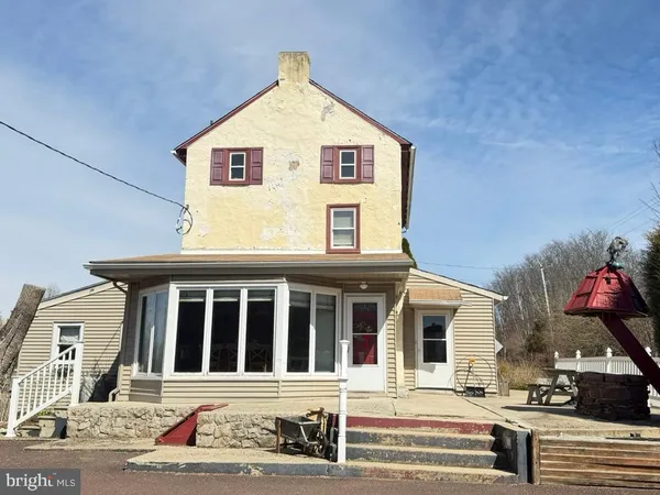 $899,900 | 969 North Grange Avenue, Collegeville, PA 19426