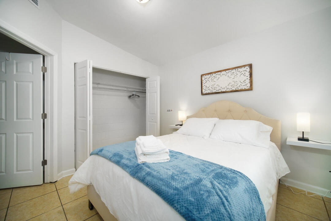 107 Lighthouse Road North Jacksonville, FL 32225 - Photo 38 of 43 a bedroom with a bed and a painting on the wall