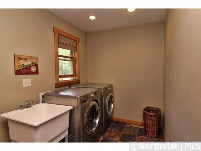 811 Summit Lane Hudson, WI 54016 - Photo 10 of 18 Gallery Image 10