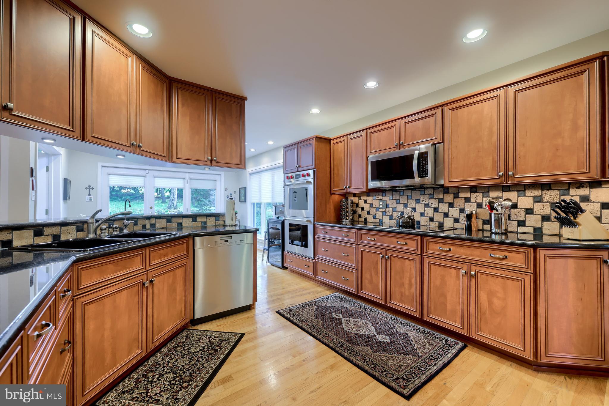 1083 Hunters Path Lancaster, PA 17601 - Photo 5 of 61 Gallery Image 5