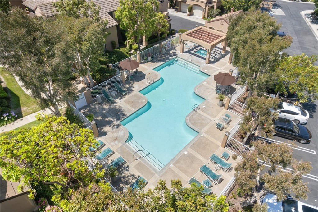 26 Sunbridge Place Dana Point, CA 92629 - Photo 29 of 39 an aerial view of multiple houses with yard