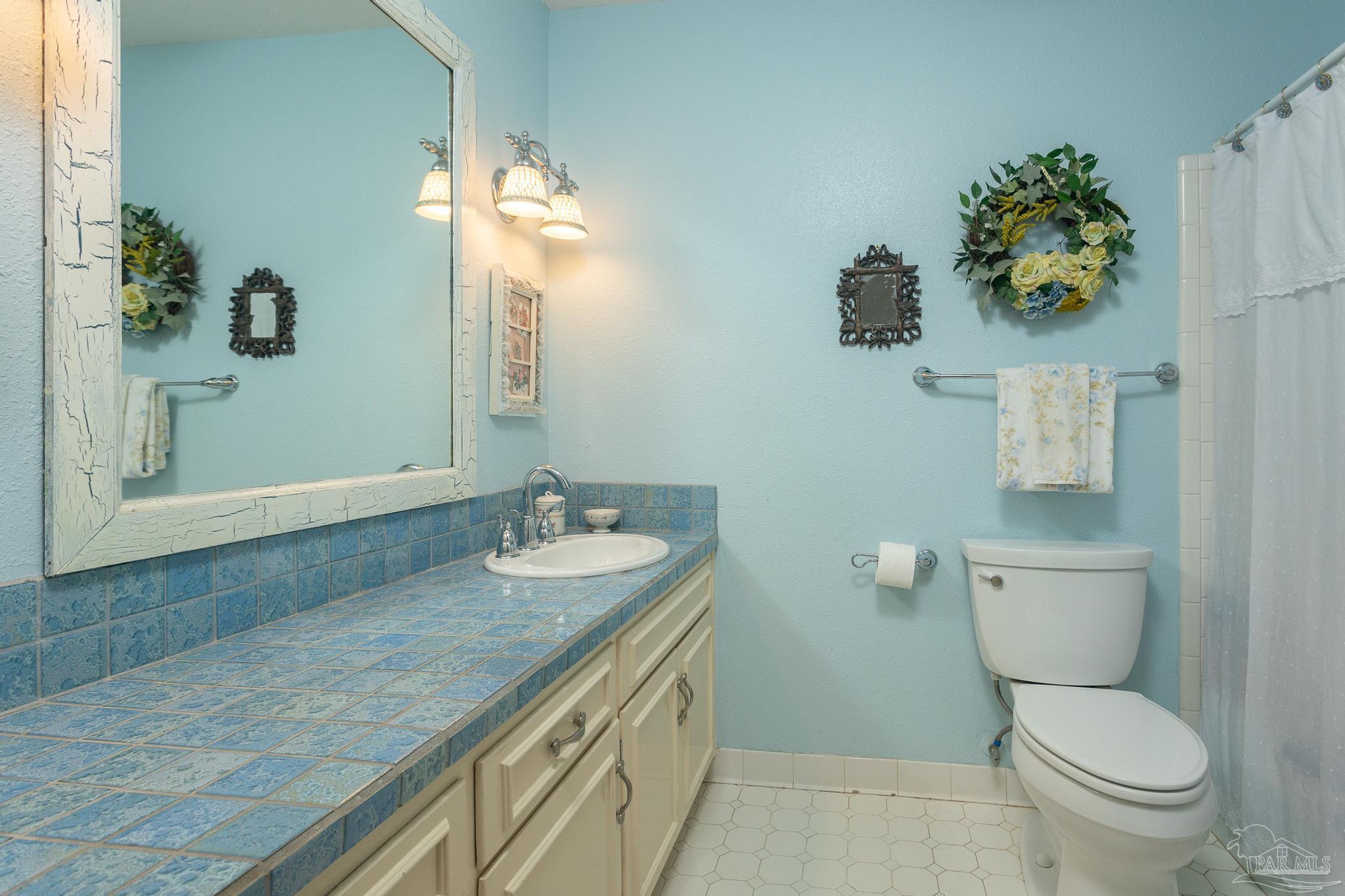 1005 Farmington Road Pensacola, FL 32504 - Photo 20 of 37 Gallery Image 20