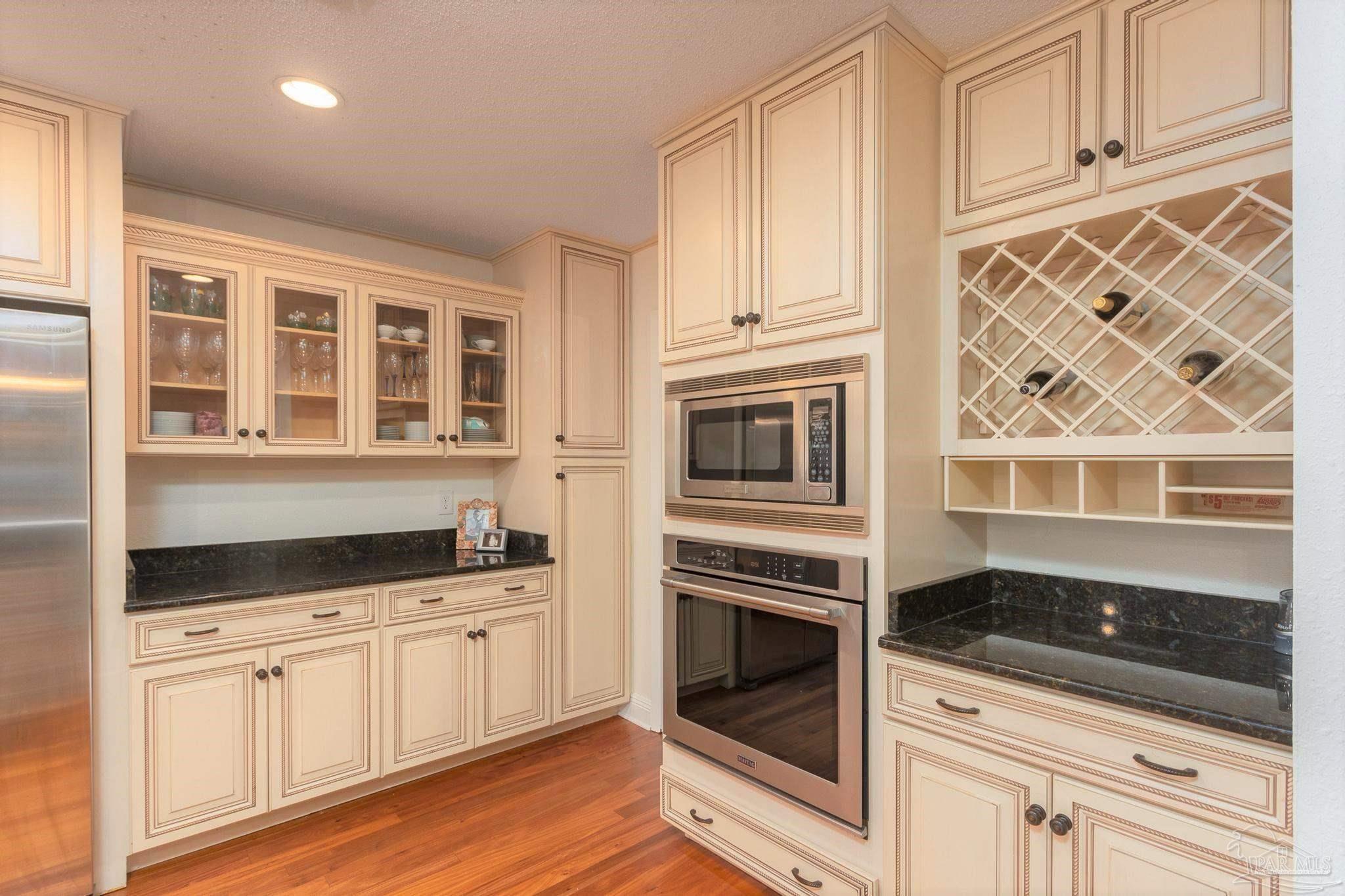 1005 Farmington Road Pensacola, FL 32504 - Photo 6 of 37 Gallery Image 6