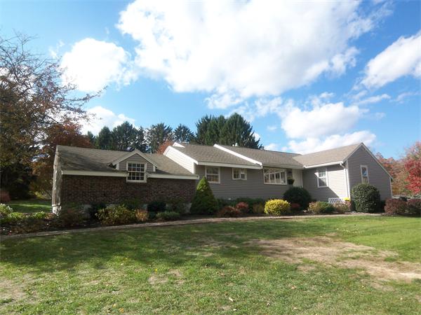 35 Topsfield Road Wenham, MA 01984 - Photo 1 of 1 Gallery Image 1