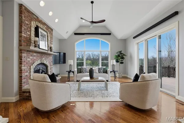 $1,895,000 | 6 Hansen Manor Road, St. Charles, MO 63303
