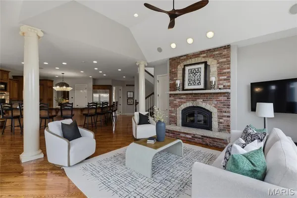 $1,895,000 | 6 Hansen Manor Road, St. Charles, MO 63303