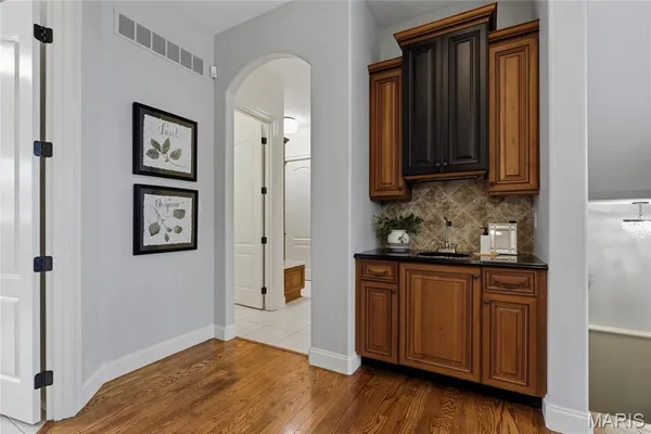 $1,895,000 | 6 Hansen Manor Road, St. Charles, MO 63303