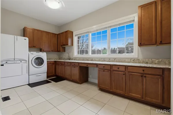 $1,895,000 | 6 Hansen Manor Road, St. Charles, MO 63303