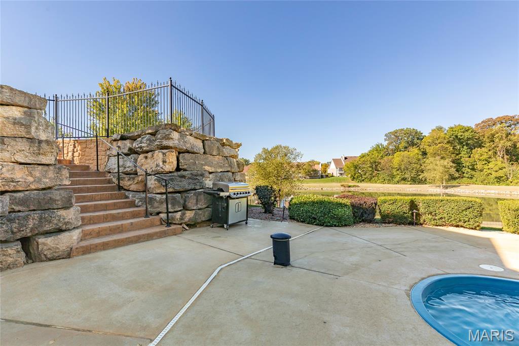 6 Hansen Manor Road St. Charles, MO 63303 - Photo 3 of 31