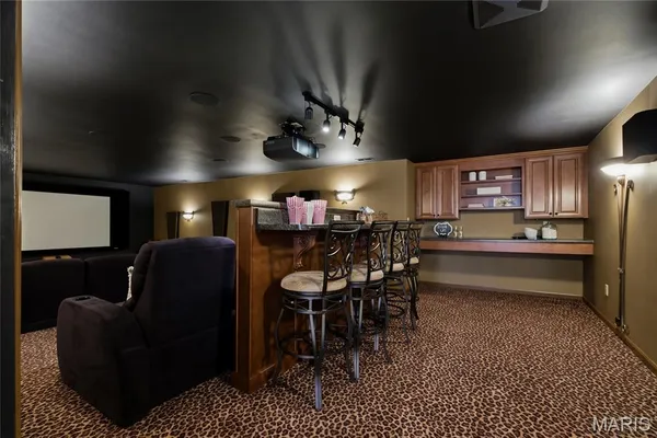 $1,895,000 | 6 Hansen Manor Road, St. Charles, MO 63303