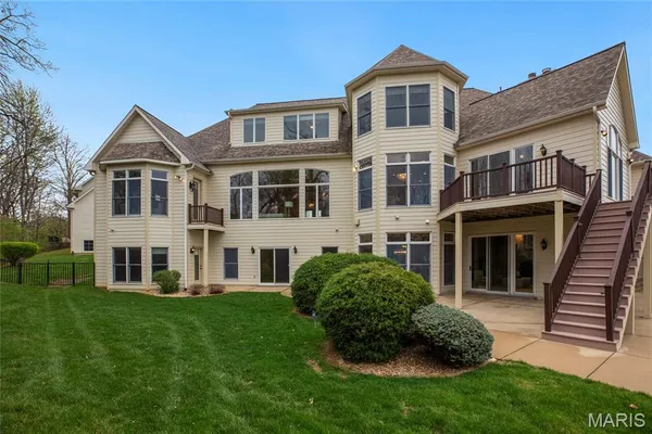 $1,895,000 | 6 Hansen Manor Road, St. Charles, MO 63303