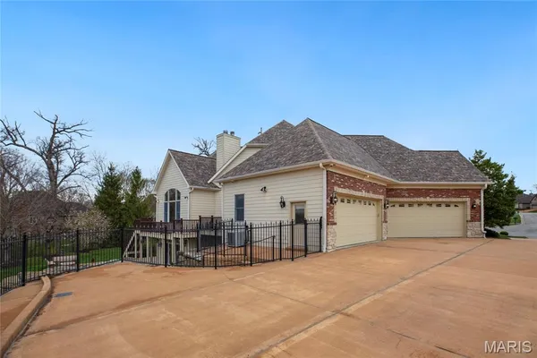 $1,895,000 | 6 Hansen Manor Road, St. Charles, MO 63303