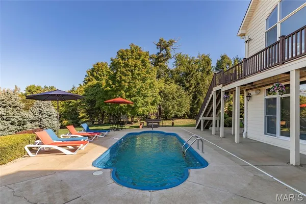 $1,895,000 | 6 Hansen Manor Road, St. Charles, MO 63303