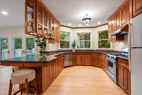 $1,550,000 | 1804 Elmwood Avenue, Wilmette, IL 60091