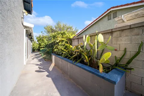 $529,000 | 235 Laurelwood Lane, Lake Elsinore, CA 92530