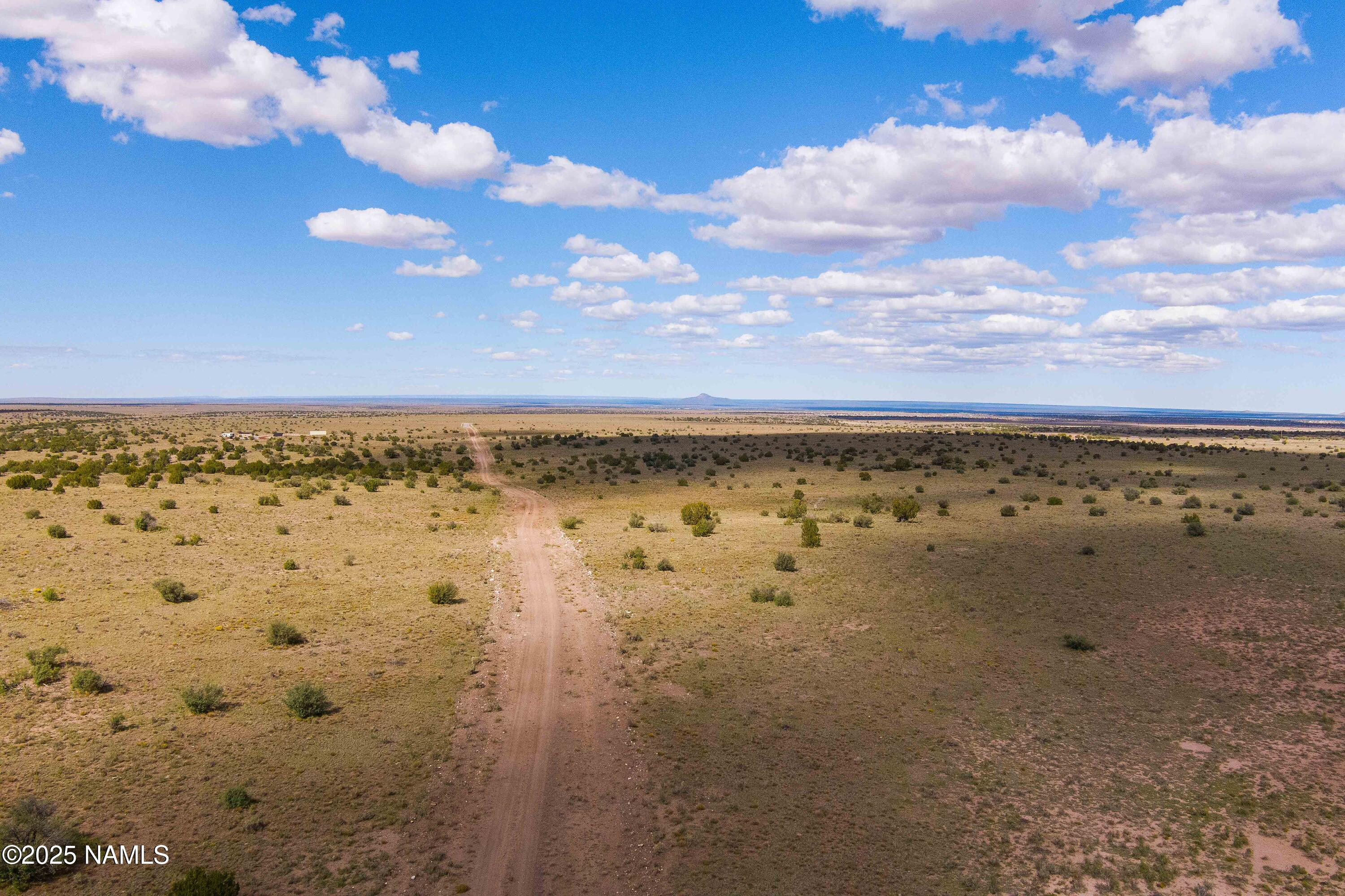 7563 Lariat Road Williams, AZ 86046 - Photo 18 of 34 a view of beach and ocean