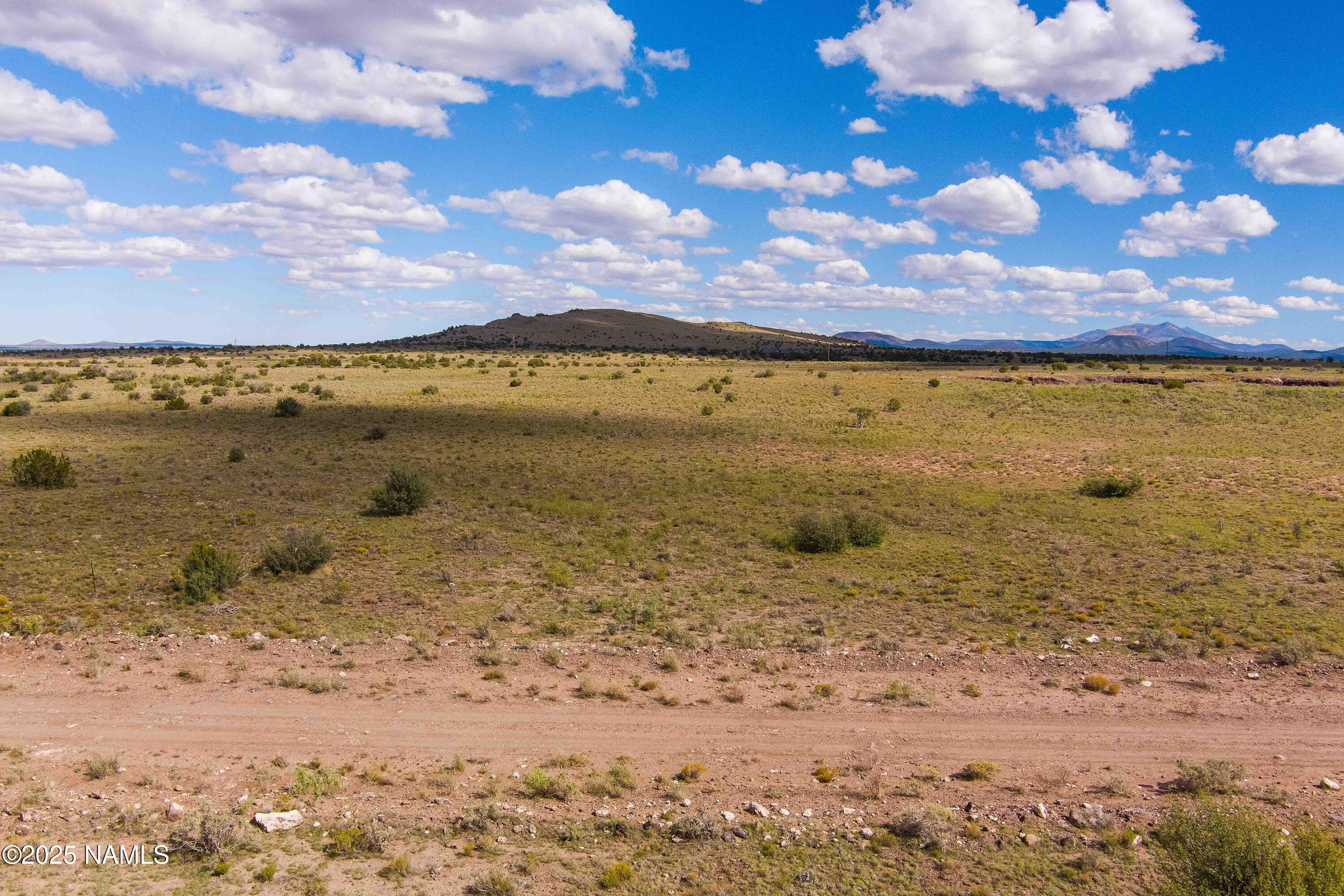 7563 Lariat Road Williams, AZ 86046 - Photo 21 of 34 a view of beach and ocean