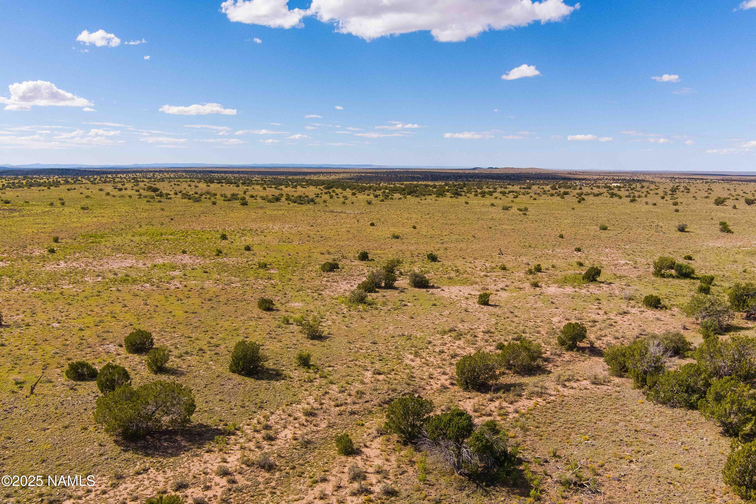 7563 Lariat Road Williams, AZ 86046 - Photo 9 of 34 a view of beach and an ocean