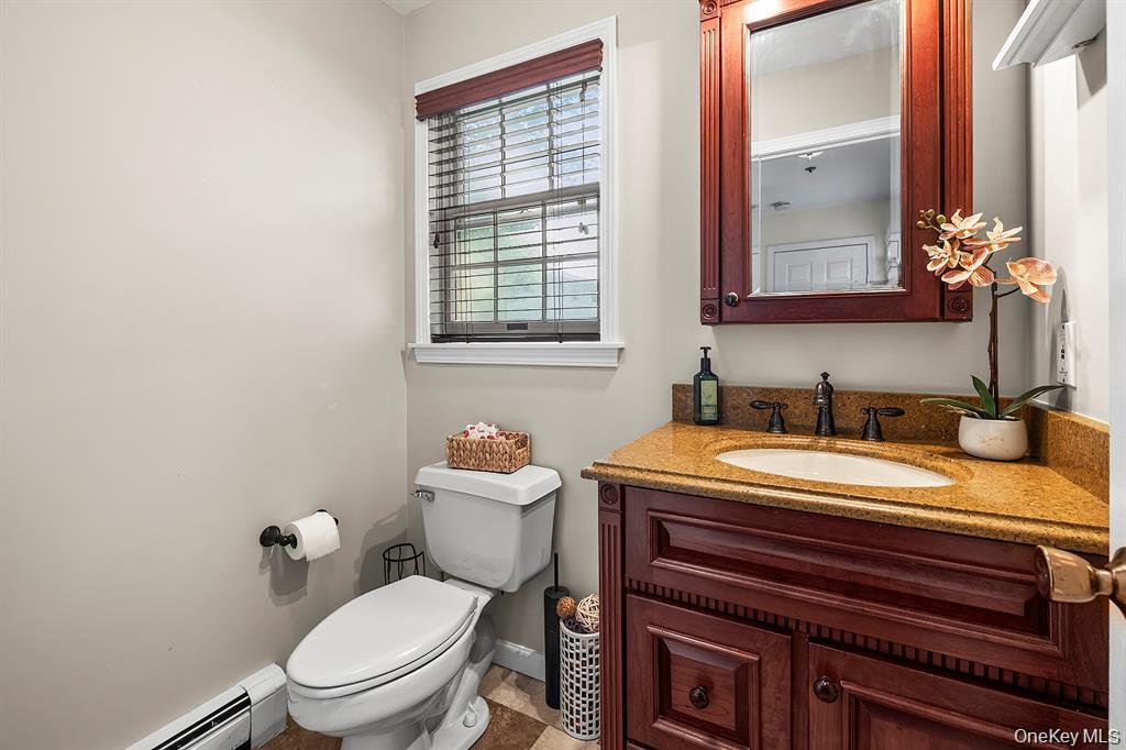 16 Stoneham Place White Plains, NY 10607 - Photo 20 of 37