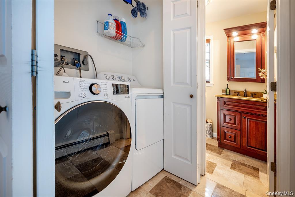 16 Stoneham Place White Plains, NY 10607 - Photo 26 of 37