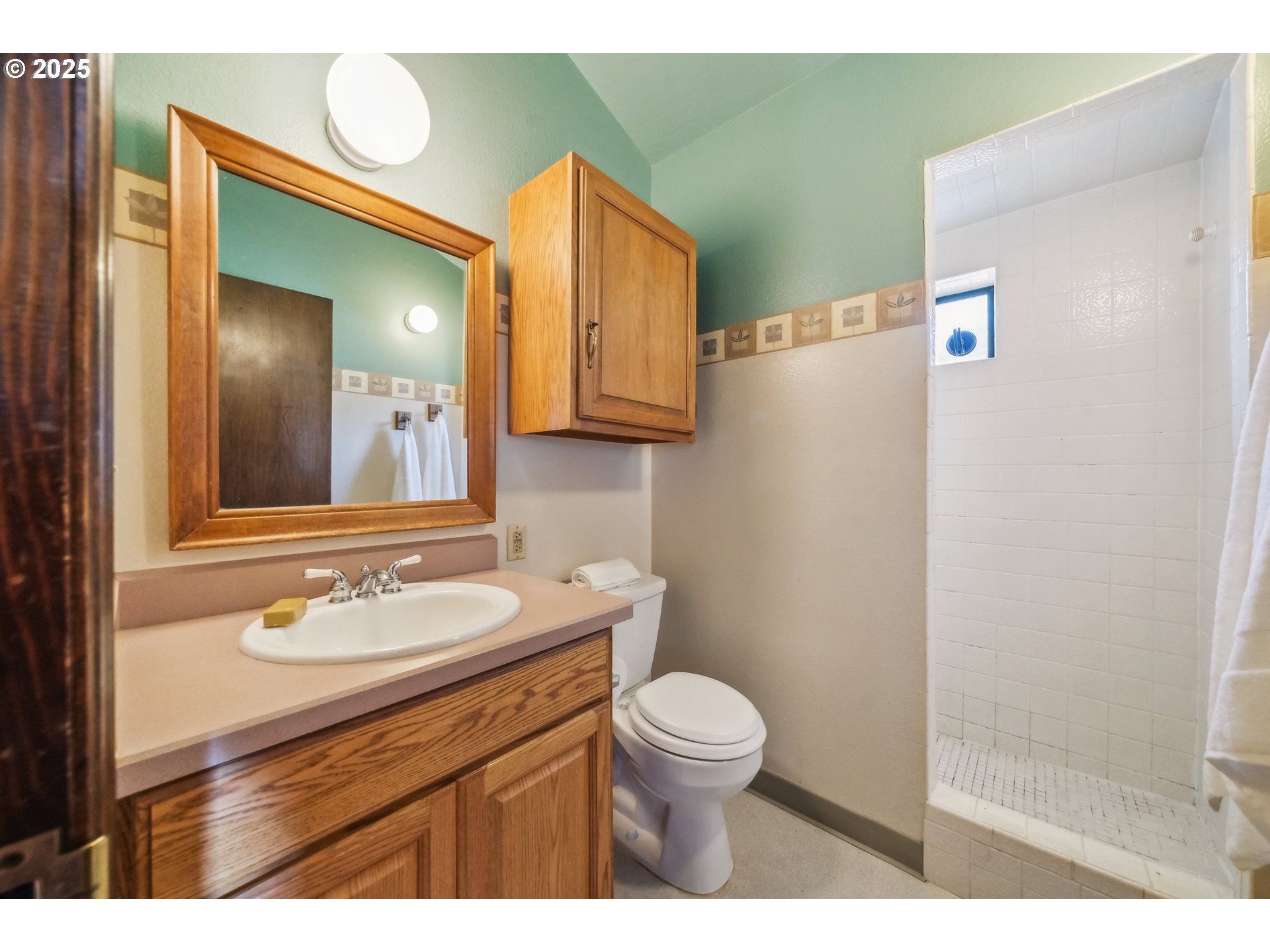 1260 Southwest Hoffman Road West Linn, OR 97068 - Photo 15 of 39 Gallery Image 15