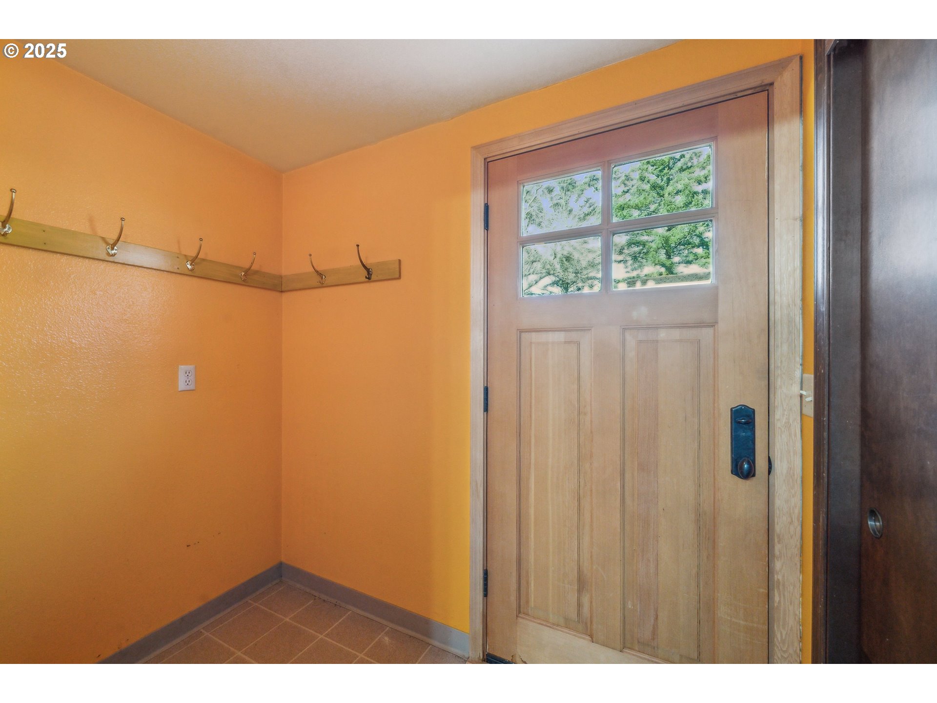 1260 Southwest Hoffman Road West Linn, OR 97068 - Photo 24 of 39 Gallery Image 24