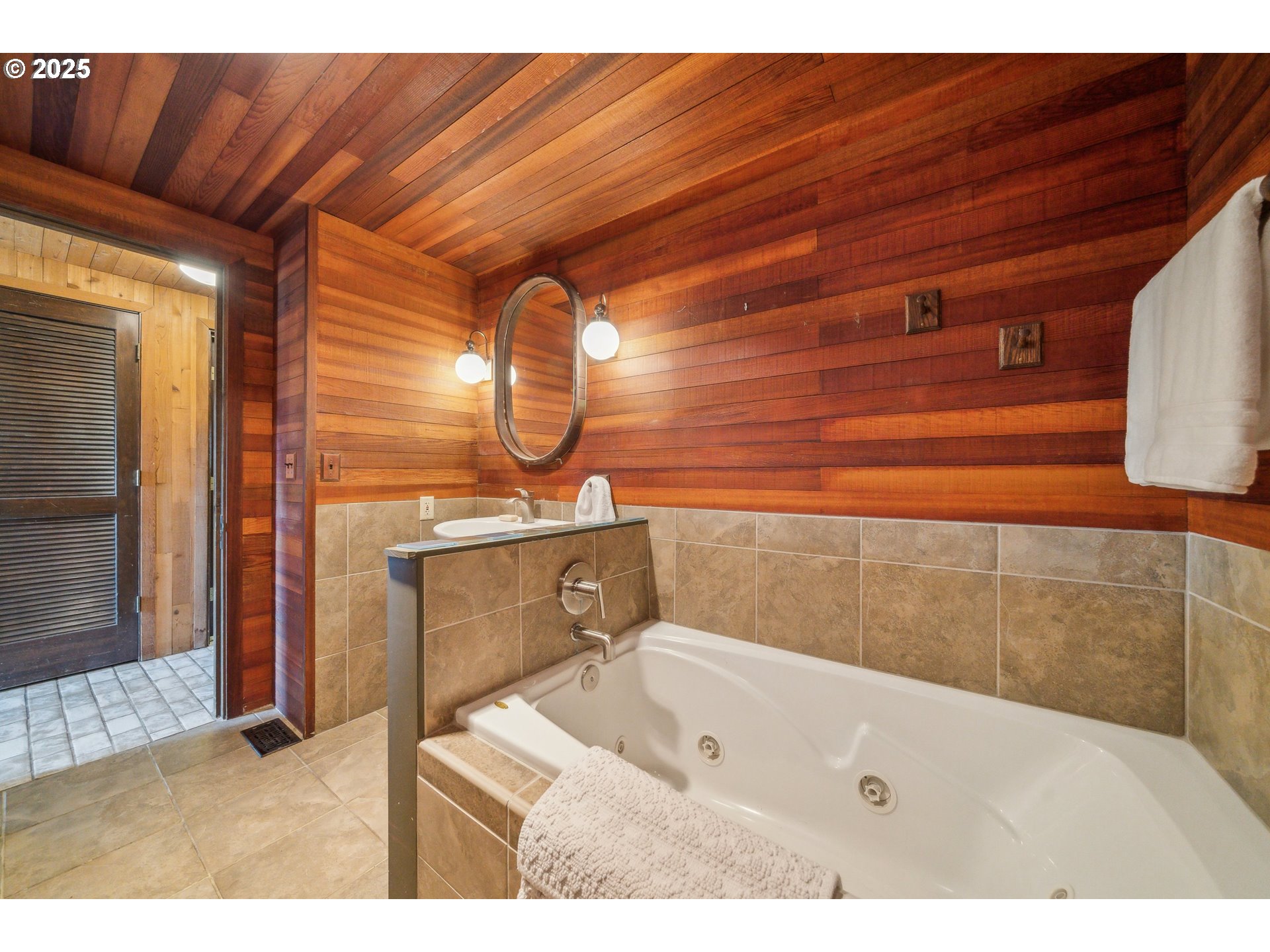 1260 Southwest Hoffman Road West Linn, OR 97068 - Photo 26 of 39 Gallery Image 26