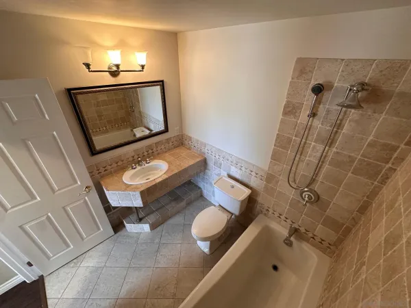 $3,975 | 6940 Beagle Street, San Diego, CA 92111