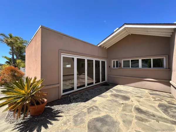 $3,975 | 6940 Beagle Street, San Diego, CA 92111