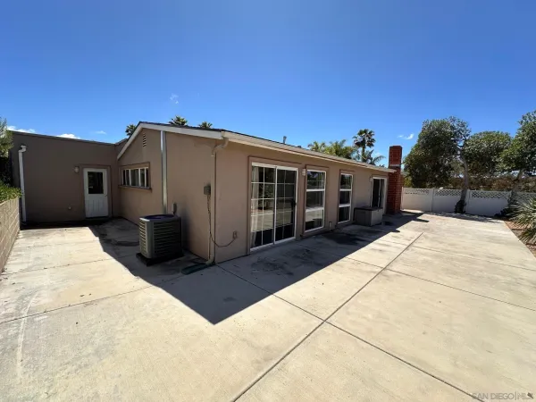$3,975 | 6940 Beagle Street, San Diego, CA 92111