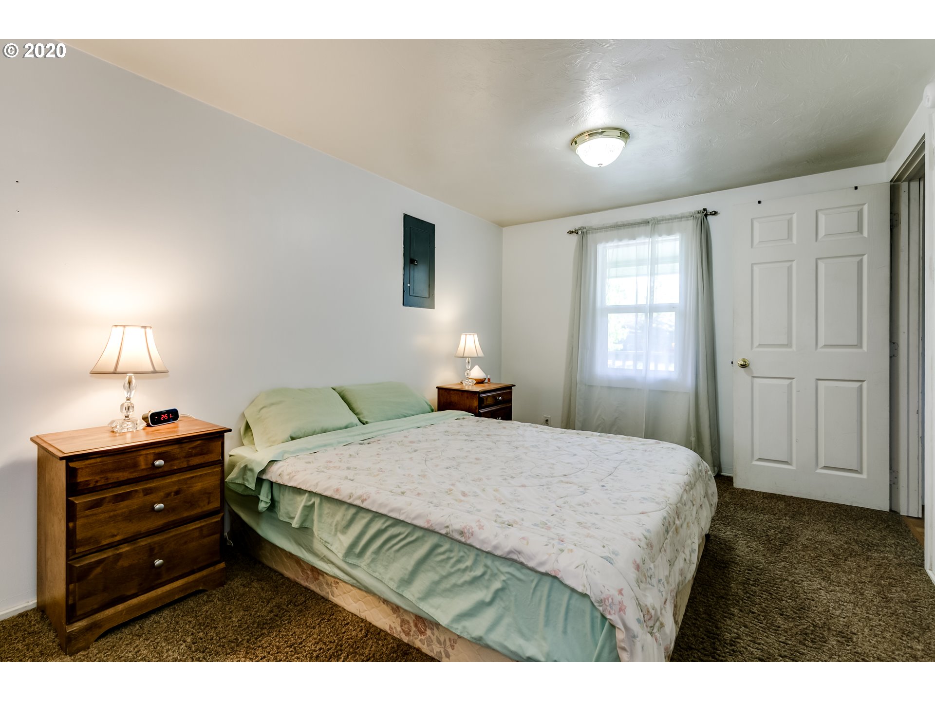 1086 F Street Springfield, OR 97477 - Photo 14 of 31
