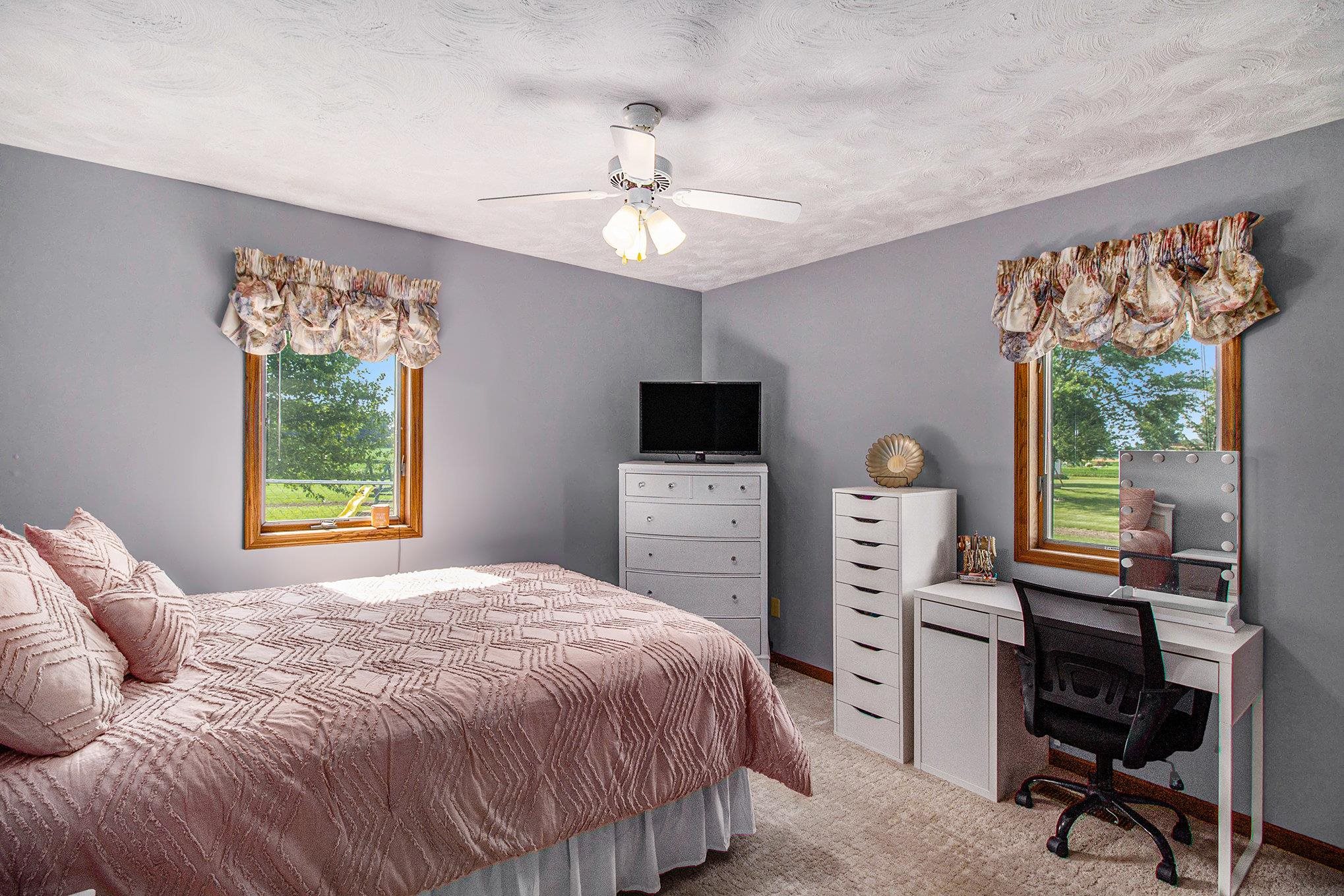 17260 E Road New Lothrop, MI 48460 - Photo 14 of 28