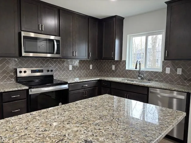 $3,175 | 9272 Hemlock Lane, Dexter, MI 48130