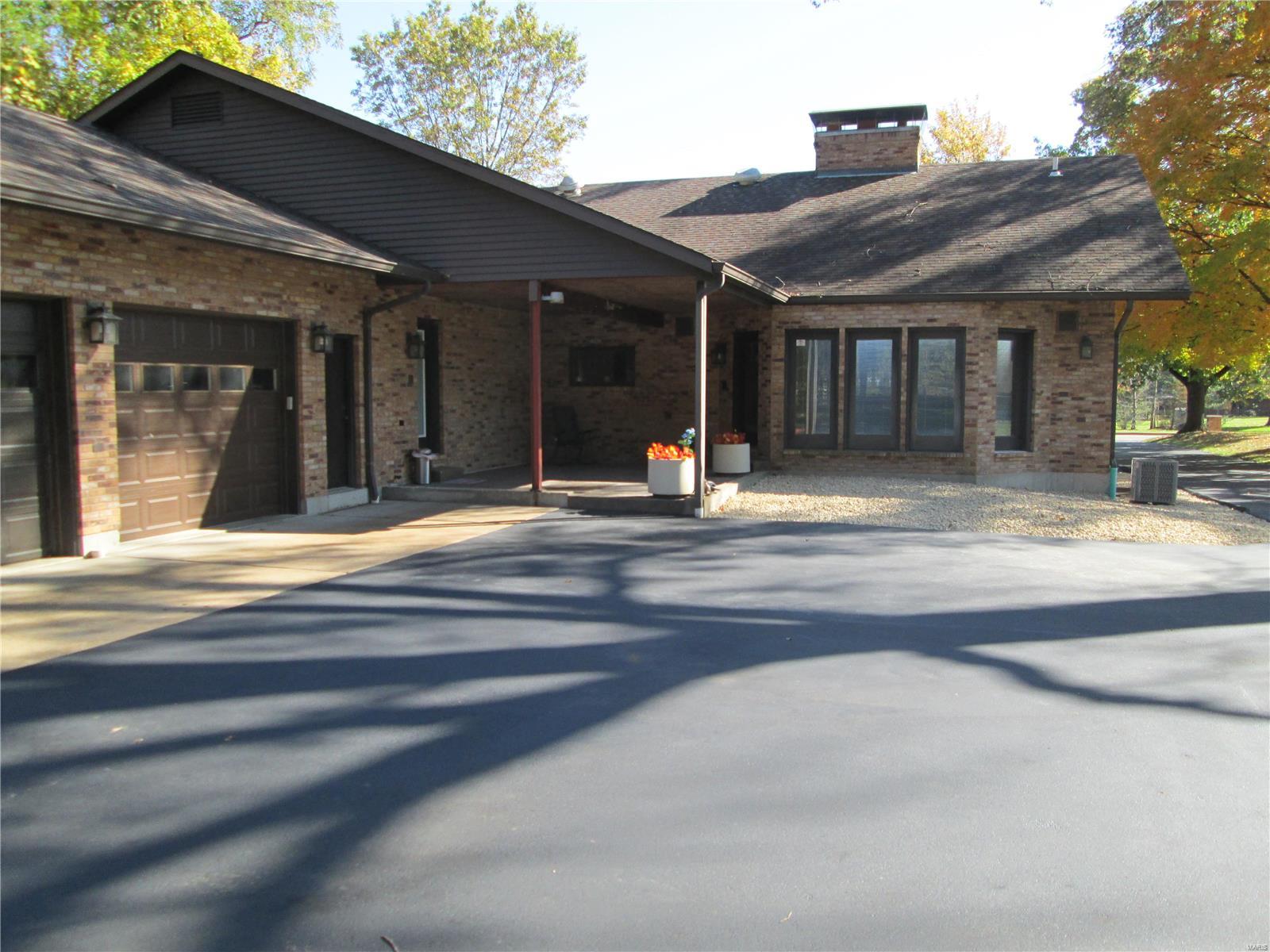 5247 Kerth Road St. Louis, MO 63128 - Photo 11 of 50 Gallery Image 11