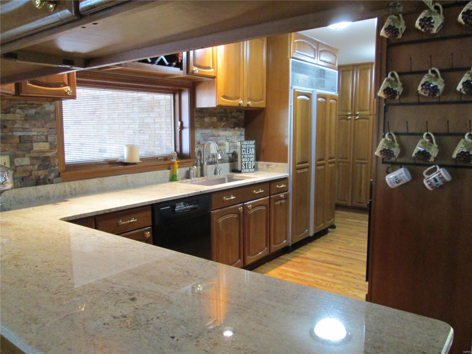5247 Kerth Road St. Louis, MO 63128 - Photo 18 of 50 Gallery Image 18