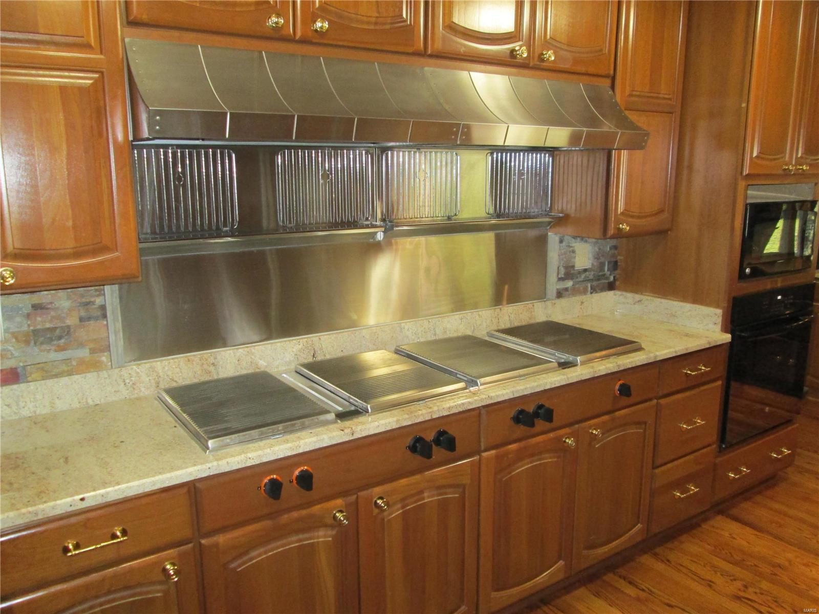 5247 Kerth Road St. Louis, MO 63128 - Photo 22 of 50 Gallery Image 22