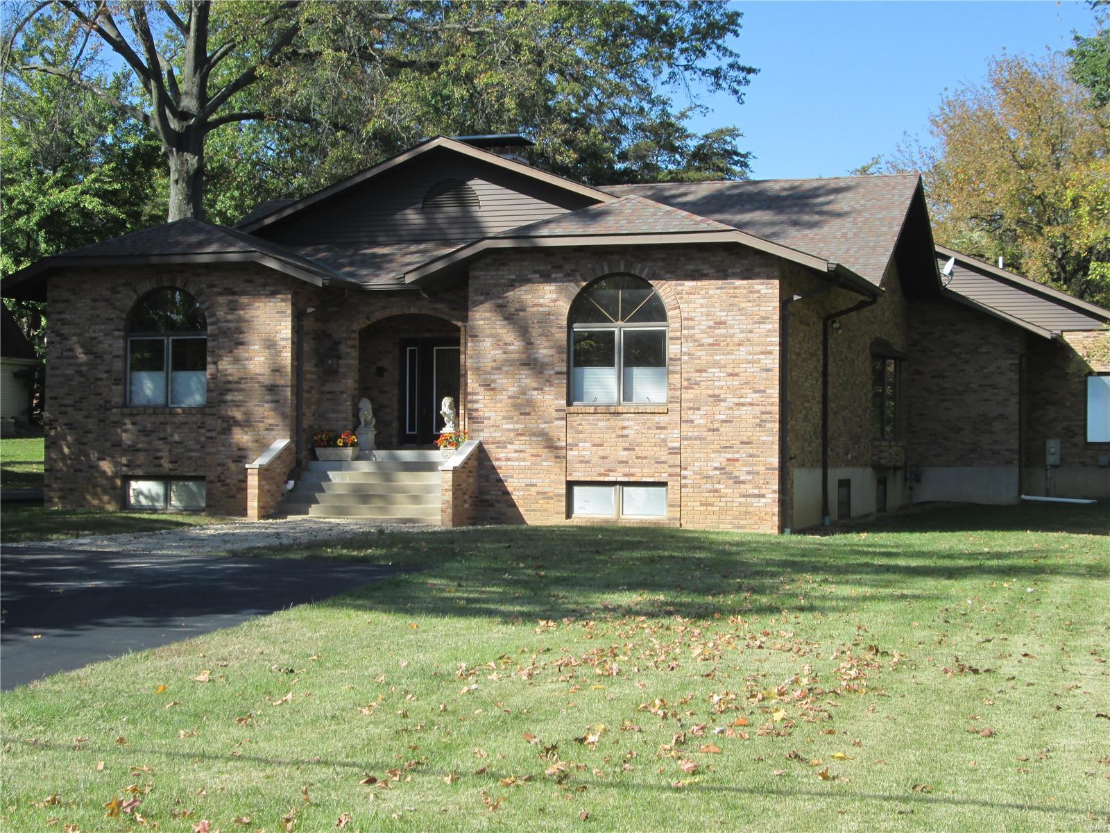 5247 Kerth Road St. Louis, MO 63128 - Photo 5 of 50 Gallery Image 5