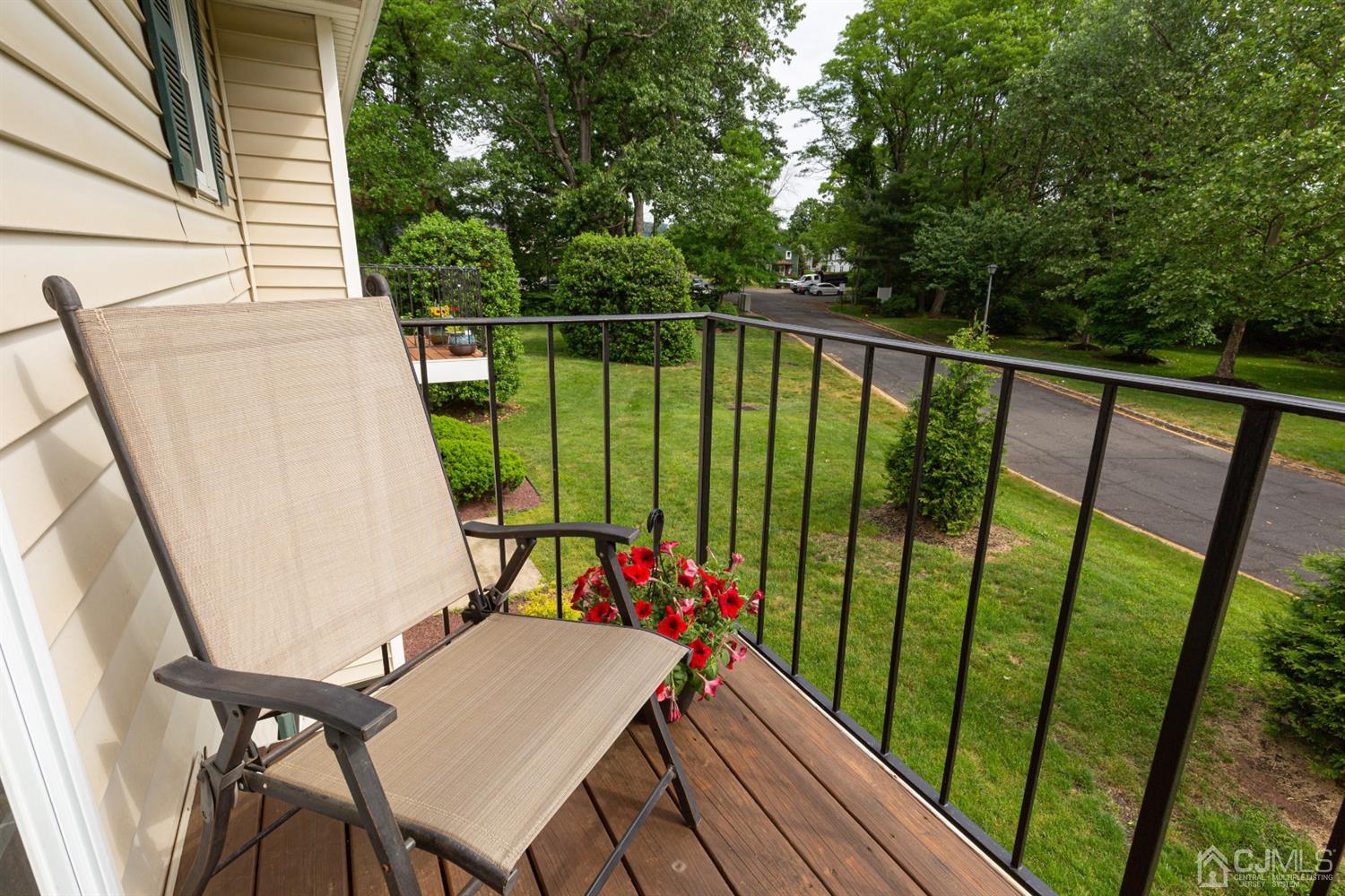 4 Hanover Square Middlesex, NJ 08846 - Photo 12 of 15 a view of balcony with furniture and garden