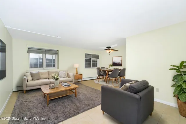 $209,999 | 150 Colton Street, Unit 1C | Rosebank