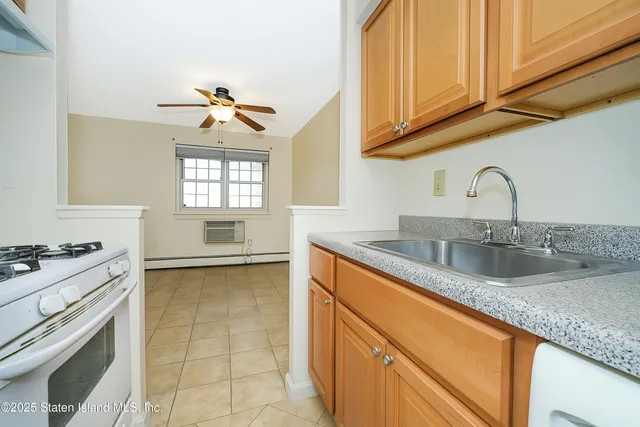 $209,999 | 150 Colton Street, Unit 1C | Rosebank