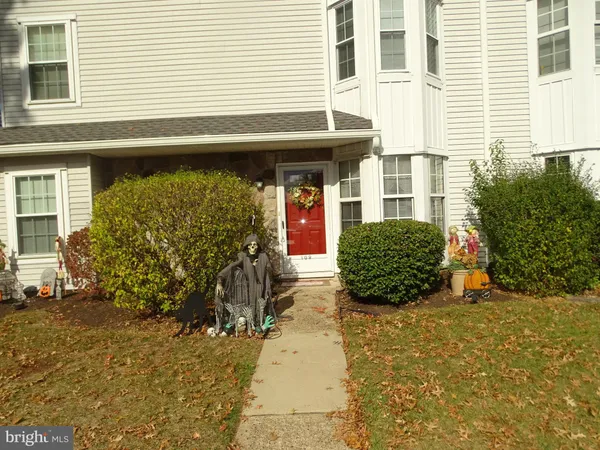 a view of a bird house